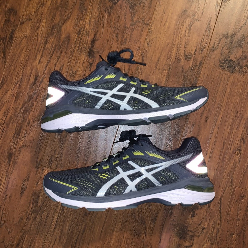 Asics GT-2000 7 (Men’s Size 10)